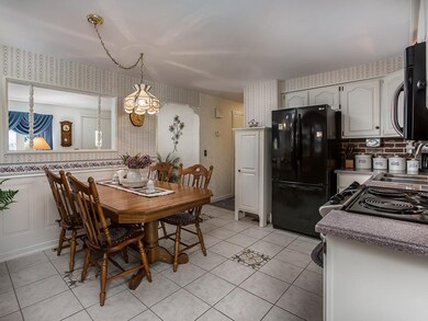 3 Butternut Ln, MerriMacK, NH 03054 - photo 6