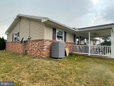 3427 Westview Cir, Greencastle, PA 17225 - photo 4