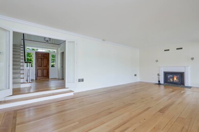 17 Willowmere Cir Riverside CT-print-057