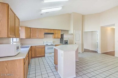 1320_e_mineral_rd_MLS_HID1085062_ROOM08k