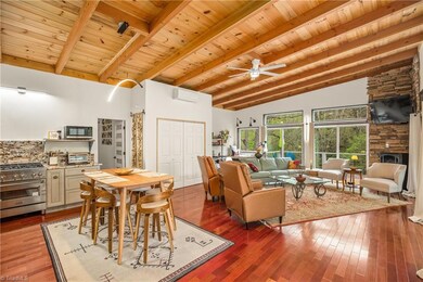 unlisted-address, Burnsville, NC 28714 - photo 5