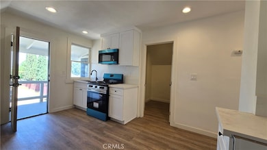 975 N Park Cir unit B, Long Beach, CA 90813 - photo 6