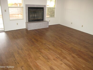 9855 E Paseo Juan Tabo, Tucson, AZ 85747 - photo 2