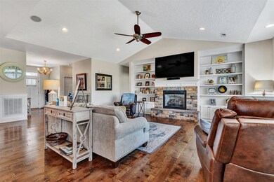 Features a large living area