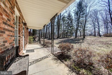 10504 Scaggsville Rd, Laurel, MD 20723 - photo 4