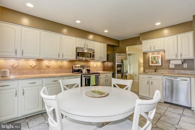 7432 Setting Sun Way, Columbia, MD 21046 - photo 4