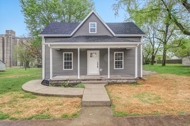 317 W Locust St, Aurora-2