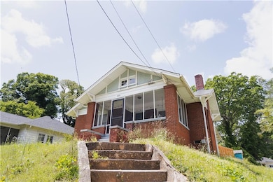 359 Mathewson Place SW, Atlanta, GA 30310 - photo 2