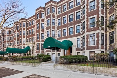 386 Riverway unit 8, Boston, MA 02115 - photo 2