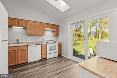 12909 Summer Hill Dr, Silver Spring, MD 20904 - photo 6