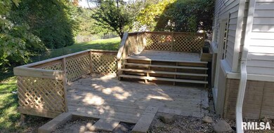 1702 Emerald Dr, Davenport, IA 52804 - photo 6