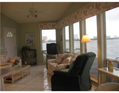 Waterfront/Dock/Pier. ENDLESS INTRACOASTAL VIEWS L