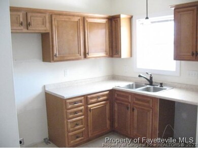 125 Willborough Ave, Fayetteville, NC 28303 - photo 6