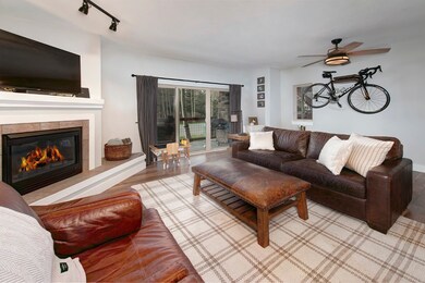 801 Lakepoint Dr unit 9, Frisco, CO 80443 - photo 2