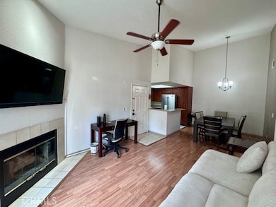 42140 Lyndie Ln unit 24, Temecula, CA 92591 - photo 7