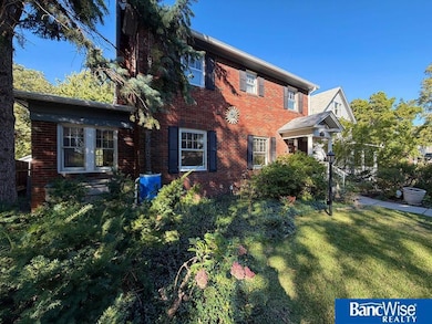 1245 S 26th St, Lincoln, NE 68502 - photo 3