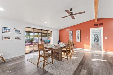 08-Dining Room
