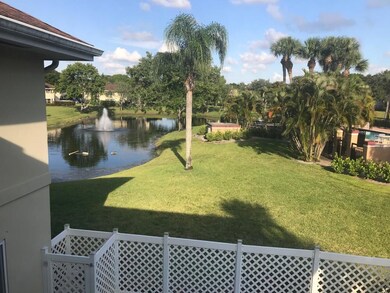 15 Amherst Ct unit C, Royal Palm Beach, FL 33411 - photo 2