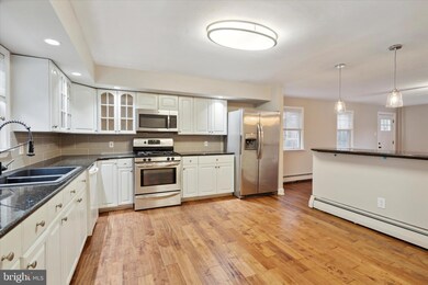 438 S Gulph Rd unit 24, King of Prussia, PA 19406 - photo 2