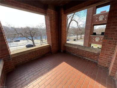 2673 Euclid Heights Blvd unit 4, Cleveland, OH 44106 - photo 4