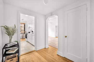 Gramercy House unit 8B, New York, NY 10010 - photo 6