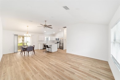 1312 Landeros Ln, Lady Lake, FL 32159 - photo 4