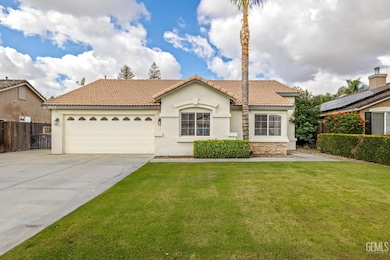 5903 Pendleton Falls Dr, Bakersfield, CA 93312 - photo 4