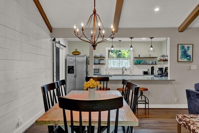 507 W Burbank St, Fredericksburg, TX 78624 - photo 6