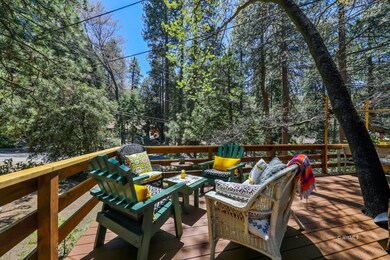 Deck in the pines