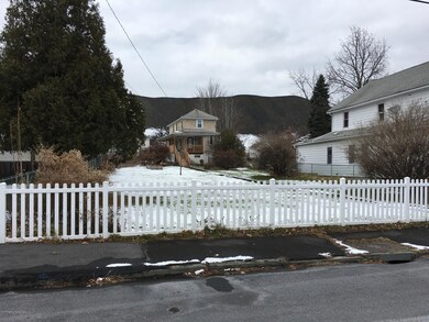 945 Carmalt St, Dickson City, PA 18519 - photo 3