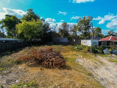 4311 Europa St, Houston, TX 77022 - photo 3