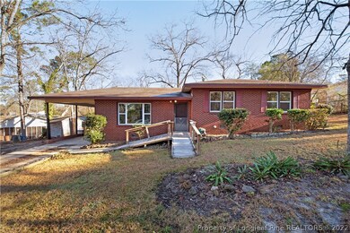 7558 Carrollburg Dr, Fayetteville, NC 28303 - photo 3