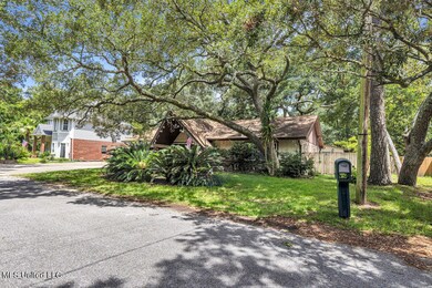 9416MeadowlarkAve-3