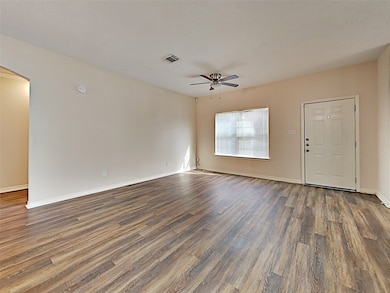 6556 T C Jester Blvd, Houston, TX 77091 - photo 2