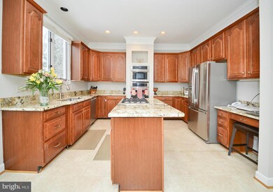 20574 Shadow Woods Ct, Sterling, VA 20165 - photo 5