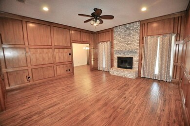 103 Briarhaven Blvd, Weatherford, TX 76086 - photo 3