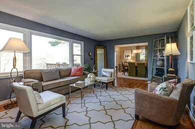 1537 Dahlia Ct, McLean, VA 22101 - photo 5