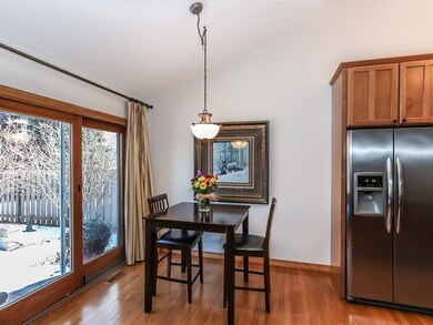 1103 Sawmill Ln, Algonquin, IL 60102 - photo 5