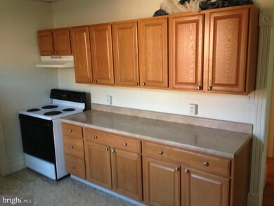 334 Mitchell Ave, Hagerstown, MD 21740 - photo 2