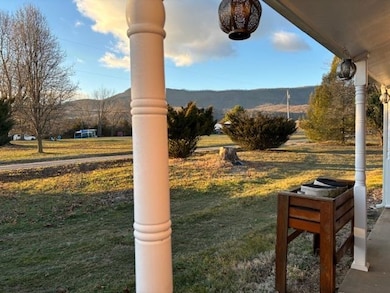 183 Samuel Rd, Luray, VA 22835 - photo 2