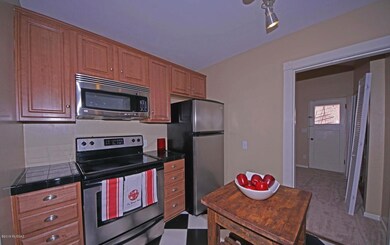 3149 E Lester (16)