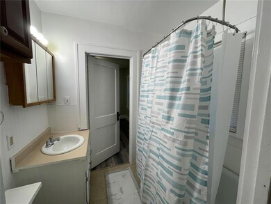 Bathroom vacant