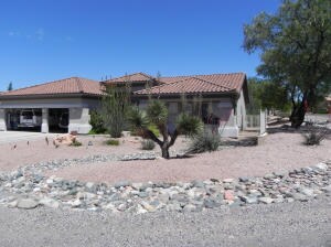 5550 East Accacia Lane 001