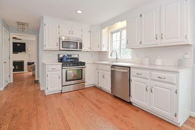 61 Riverside Dr, Wrentham, MA 02093 - photo 4