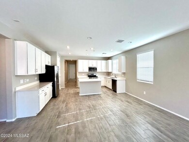 370 Kitchen