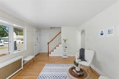 136 Frankfort St, Cranston, RI 02910 - photo 5