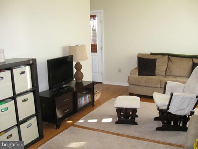 1128 Hollywell Ave, Chambersburg, PA 17201 - photo 6