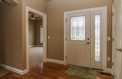 2712 Lynbrook Cir, Fitchburg, WI 53719 - photo 3