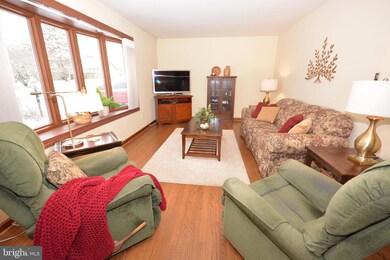 10 Cedar Ave, Ephrata, PA 17522 - photo 2