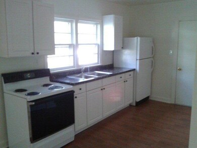 1010 Foster St, Dalton - Photo 4